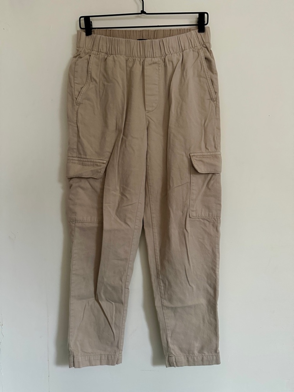 GAP Cargo Pants in Light Beige